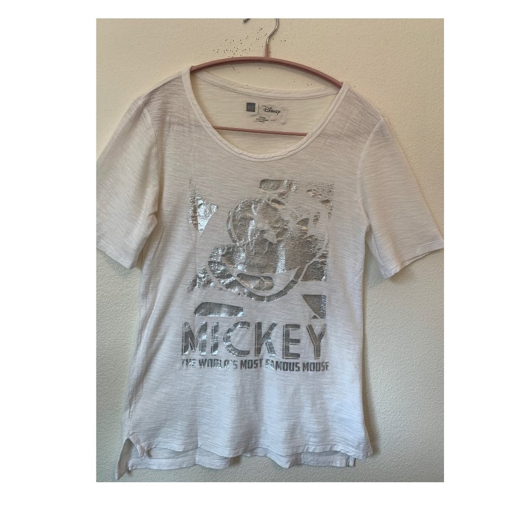 Gap T-shirt with Mickey Mouse print